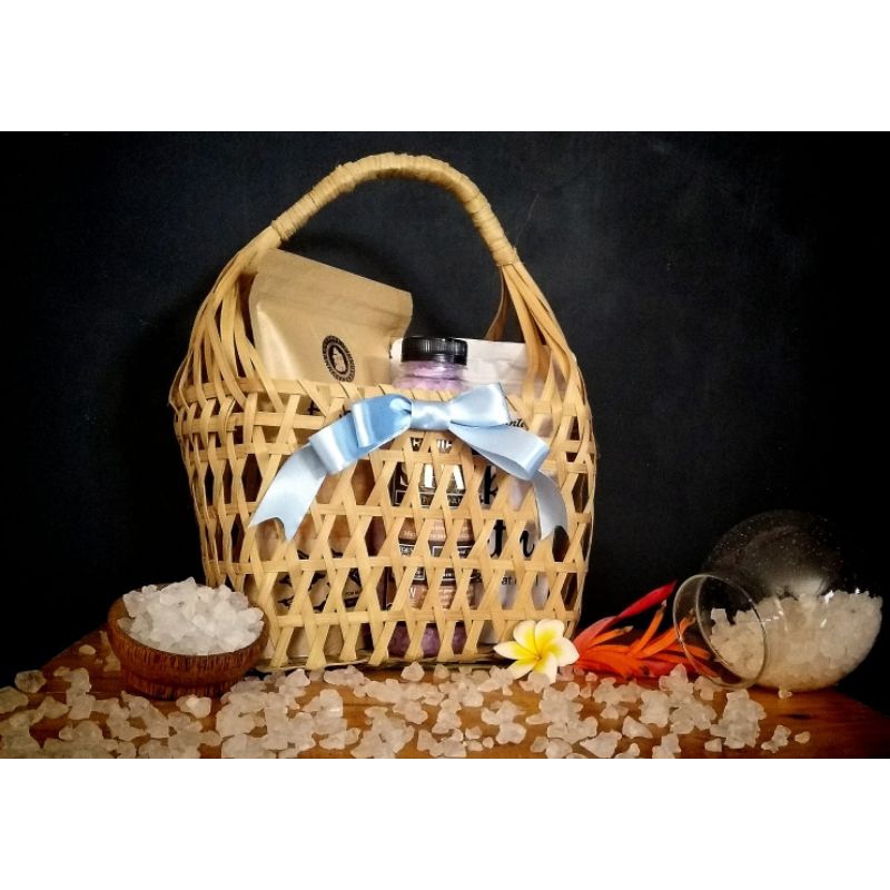 

HAMPERS BATH SALT