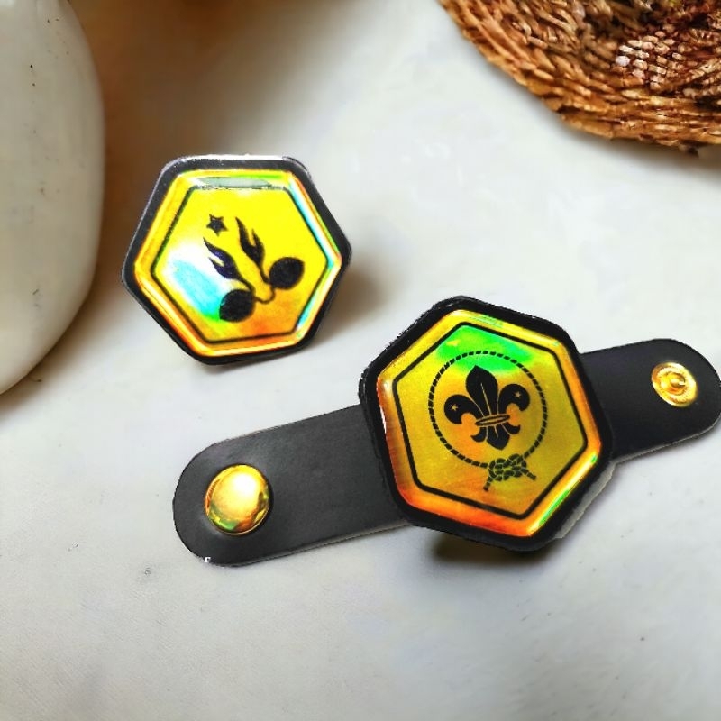 

Ring kacu pramuka penggalang penegak pembina umum hologram