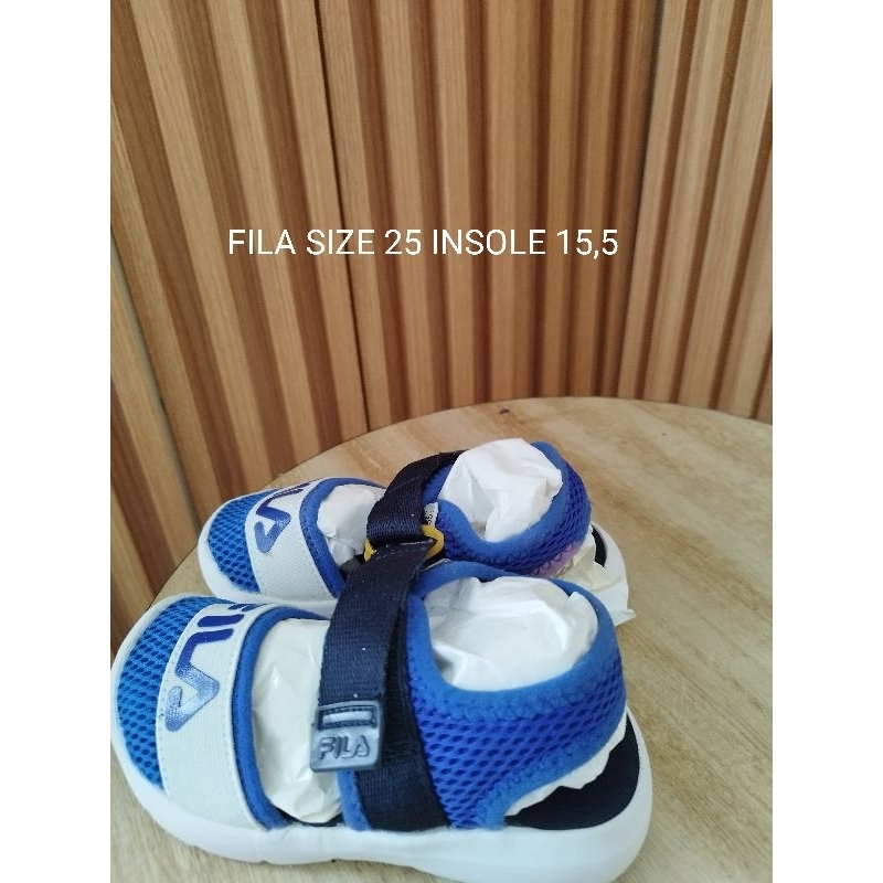SEPATU DAN SANDAL ANAK FILA
