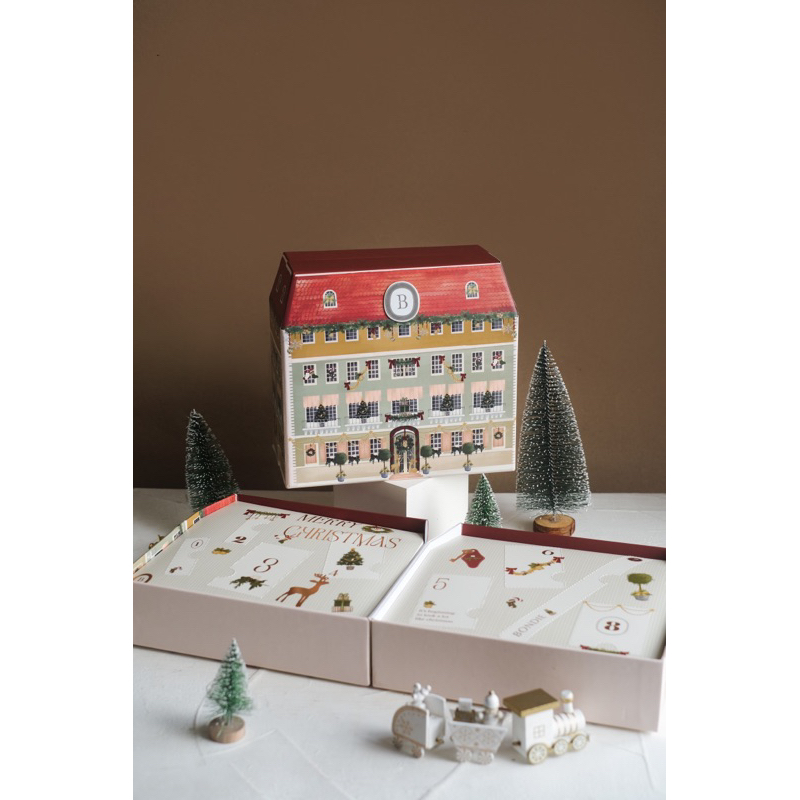 

(EARLYBIRD PRICE) HOTEL DECEMBER CHRISTMAS HAMPERS 2023