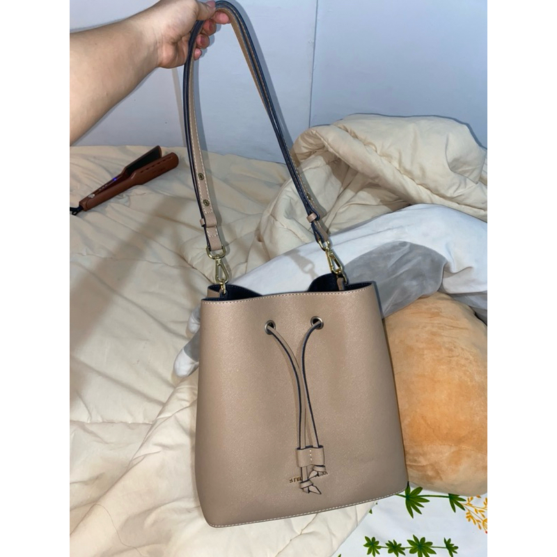 Preloved Stella Rossa