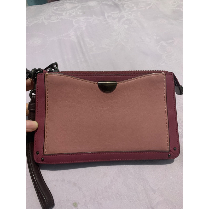Preloved dreamer wristlet colorblock