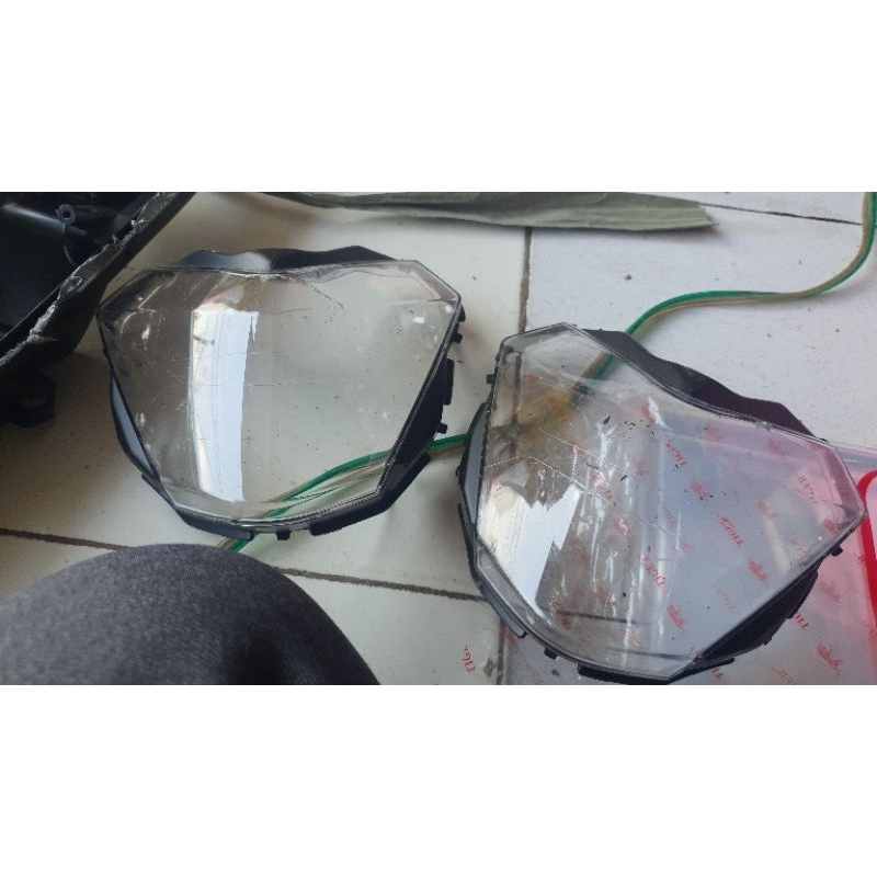 mika lampu depan supra gtr 150 original