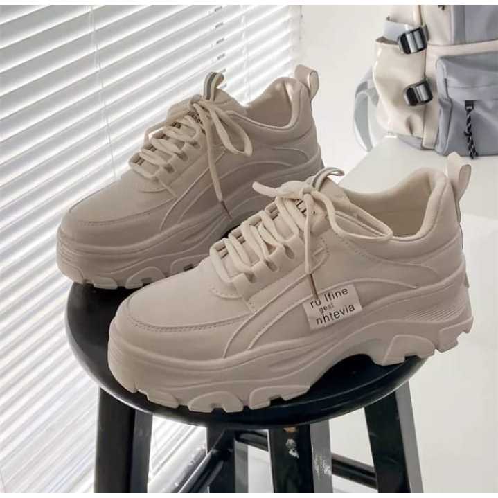 Sepatu Sneakers wanita korean style 2023 sepatu model Rullfine