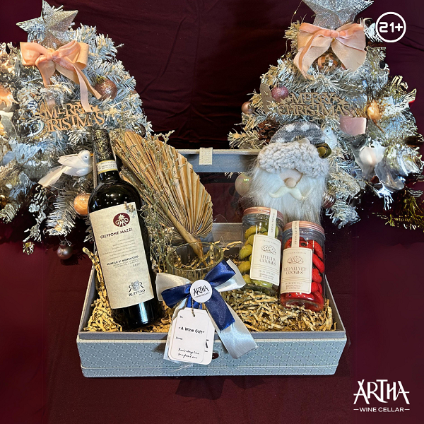 

Hampers Natal Christmas Gift Set Package Wine Box and Cookies (Exclude Wine)