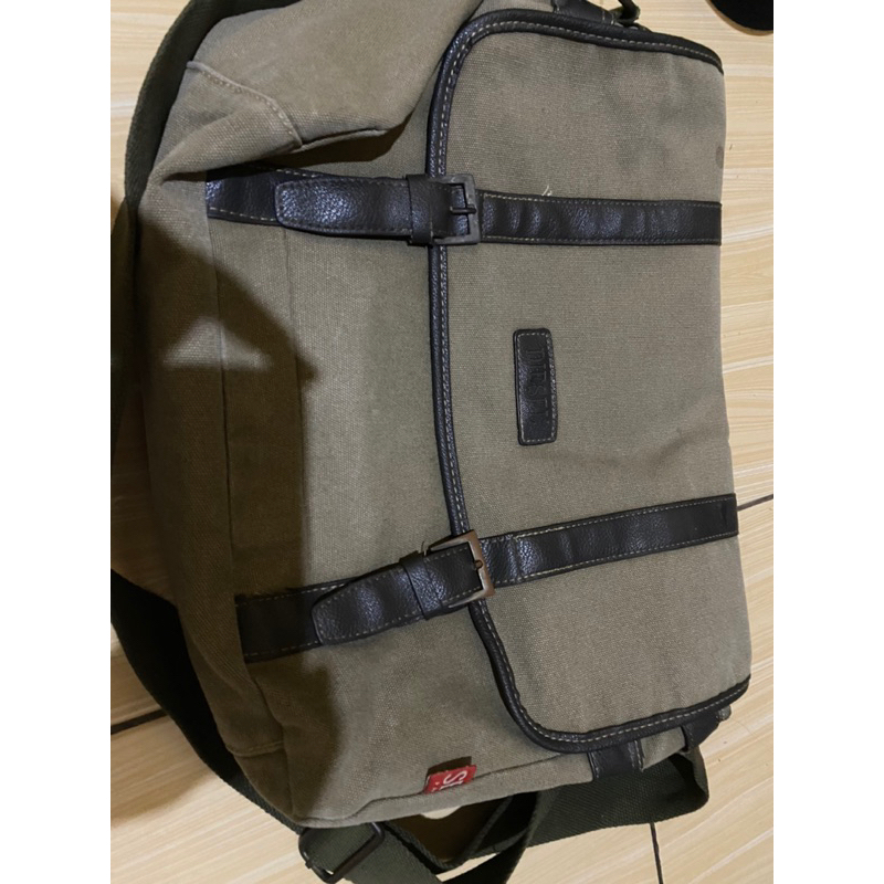 Tas Selempang / Sling Bag Diesel