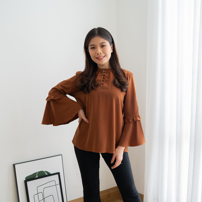 Even Everyday - Kayla Top - Atasan Wanita Lengan Terompet & Leher Karet