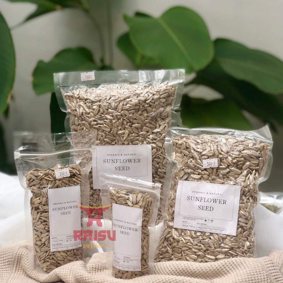 

BIJI KUACI KUPAS MENTAH SUNFLOWER SEED RAW BIJI BUNGA MATAHARI RAISU URBAN