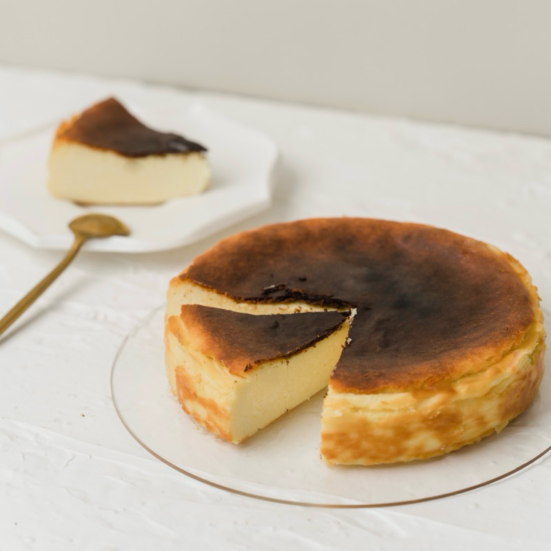 

Basque Burnt Cheesecake — The Bake Bash