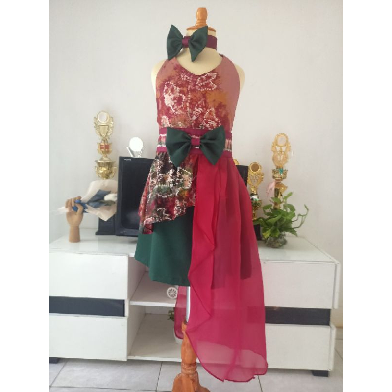 kostum batik kasual fashion show anak