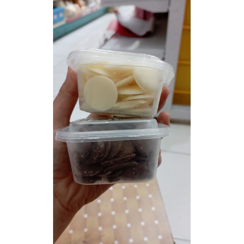 

Callebaut ruby 33.6% & gold 30.4% - Vanhouten coklat coin white & milk coklat 100gr
