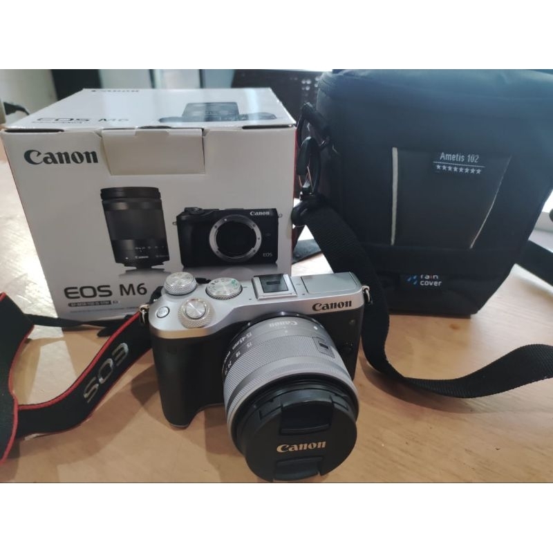 Camera Canon EOS M6