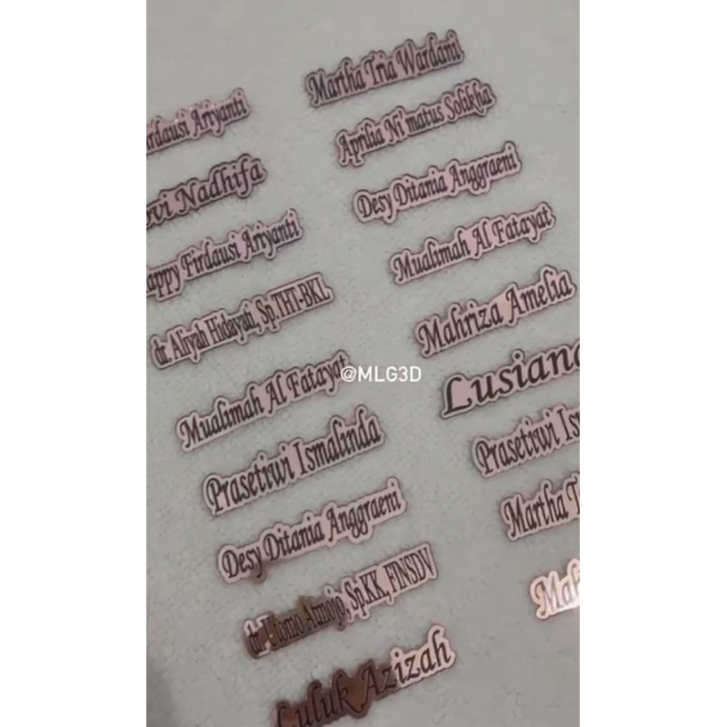 

Pin Name Tag Akrilik Rosegold