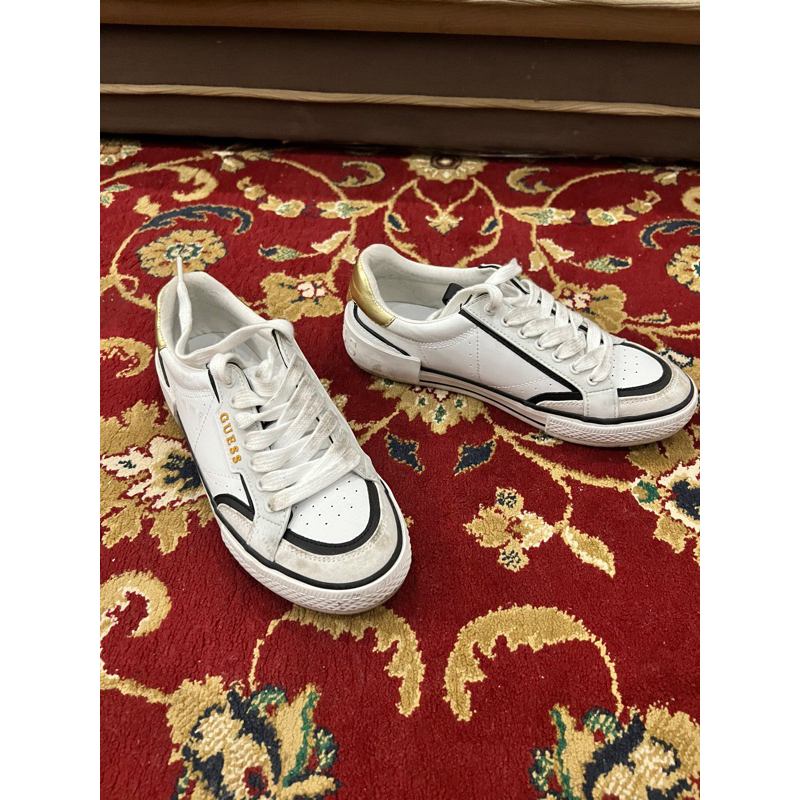 sepatu guess dijamin original