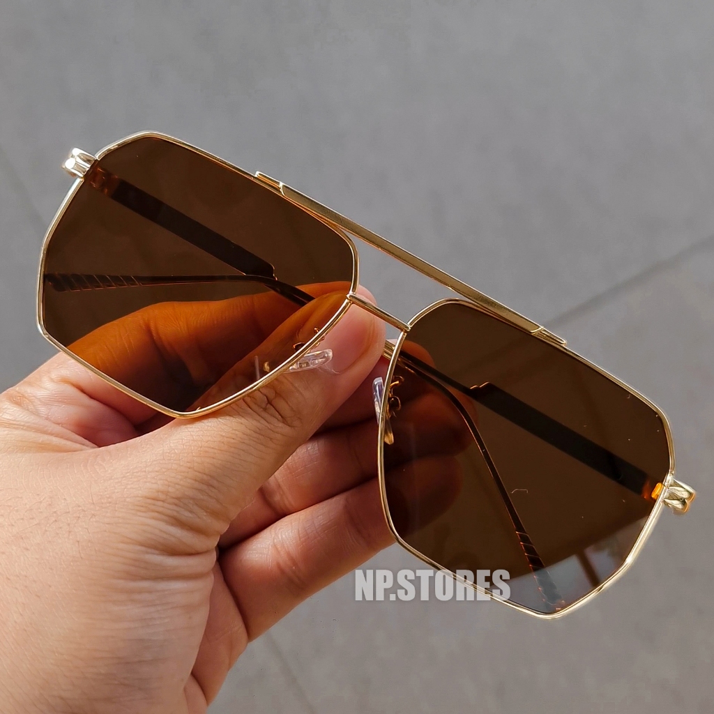 Kacamata Gaya Pria Wanita Keren Lensa Coklat Frame Dan Gagang Warna Gold Keren Dan Semi Vintage Mewa