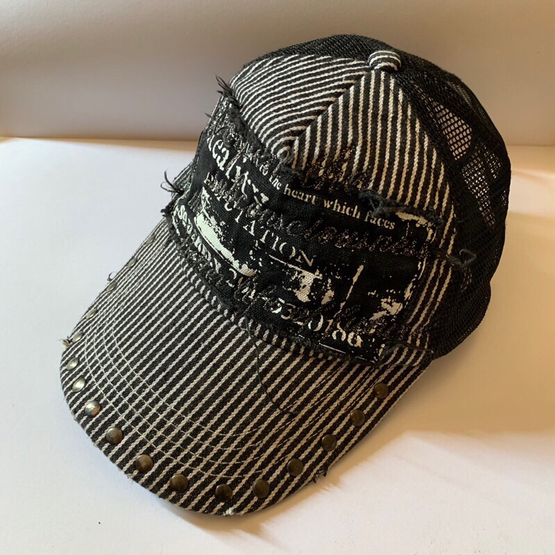 TOPI Y2K BLACK PUNK - TOPI GRUNGE - TOPI VINTAGE - TOPI VON DUTCH