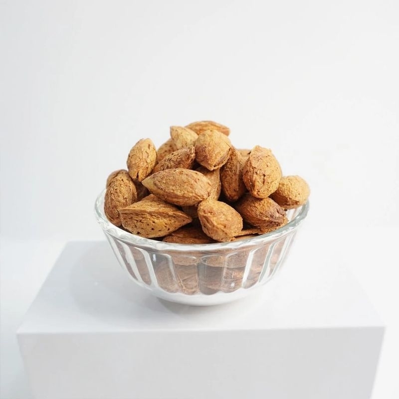 

KACANG ALMOND VANILA | ALMOND PANGGANG | KACANG ALMOND | OLEH OLEH HAJI DAN UMROH