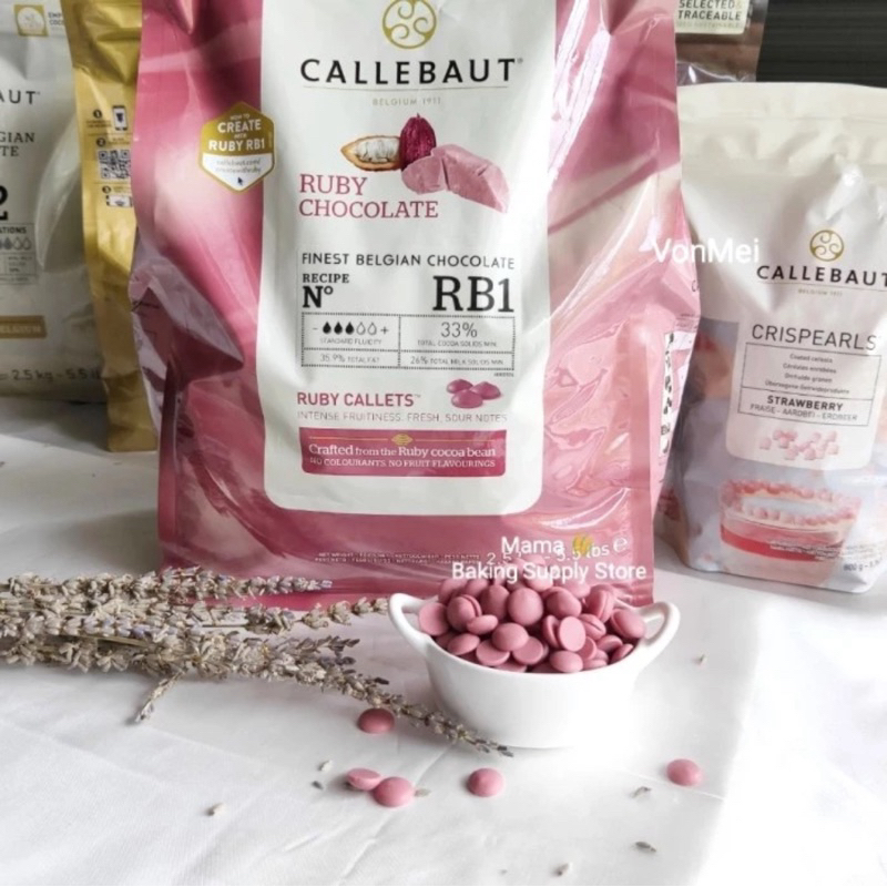 

2,5 kg CALLEBAUT Ruby Chocolate Ruby Callets Couverture 47.,3% 2,5 kg IMPORT