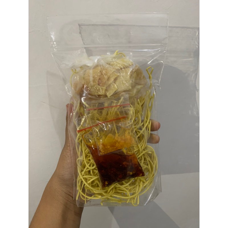 

Mie Hothot Surabaya