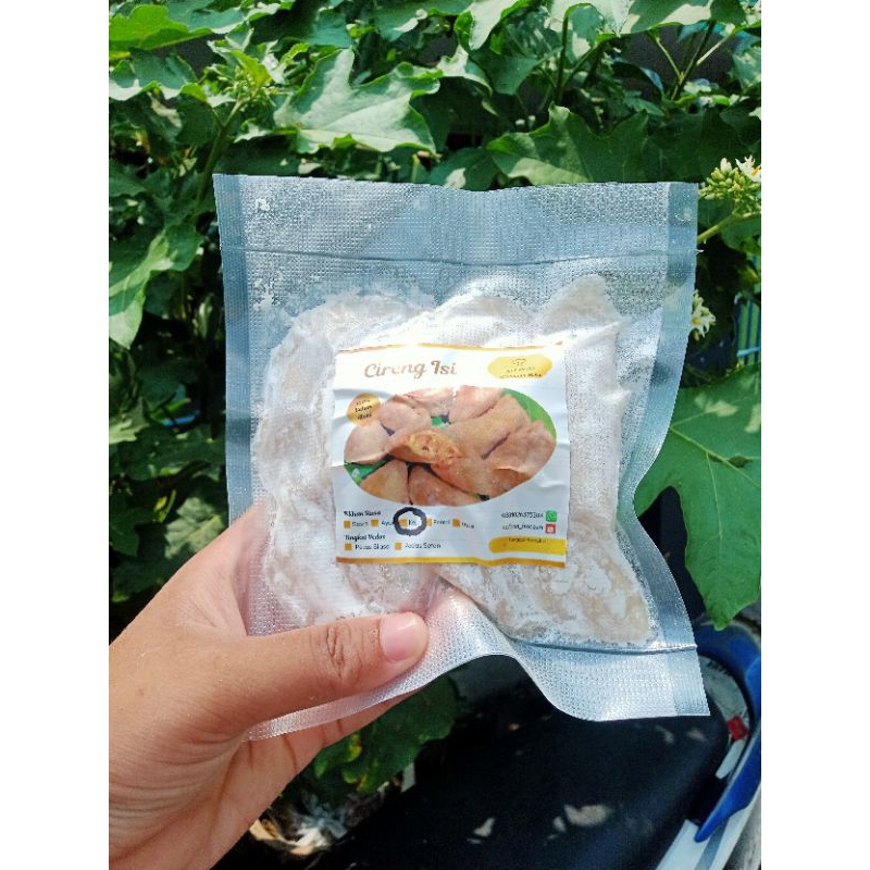 

1pack (10pcs) Cireng Isi Keju Mozzarella/ makan beku / handmade/ Aneka Frozen food / Keju Mozzarella