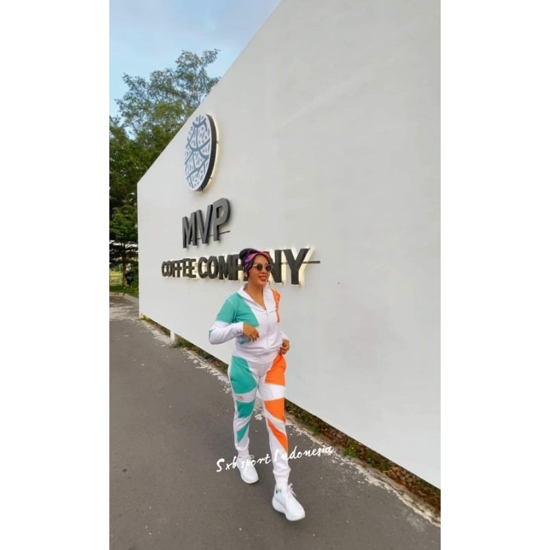 STELAN BAJU OLAHRAGA SENAM PRIA WANITA AEROBIK BERKUALITAS MURAH SXB SPORT JACKET DAN JOGGER