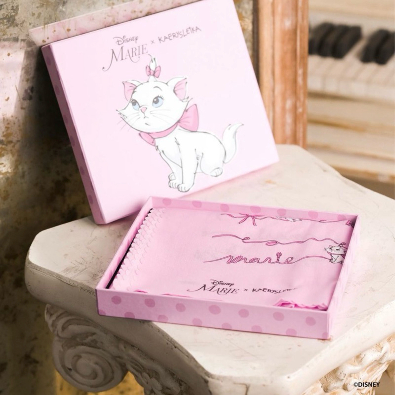 SALE Kaerysleika Marie Disney Duchess Scarf Blush Ittaherl