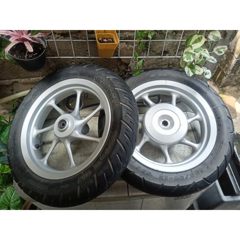 Velg scoopy New ring 12 bisa beat genio vario 110 spacy dengan penyesuaian pelek racing palang origi