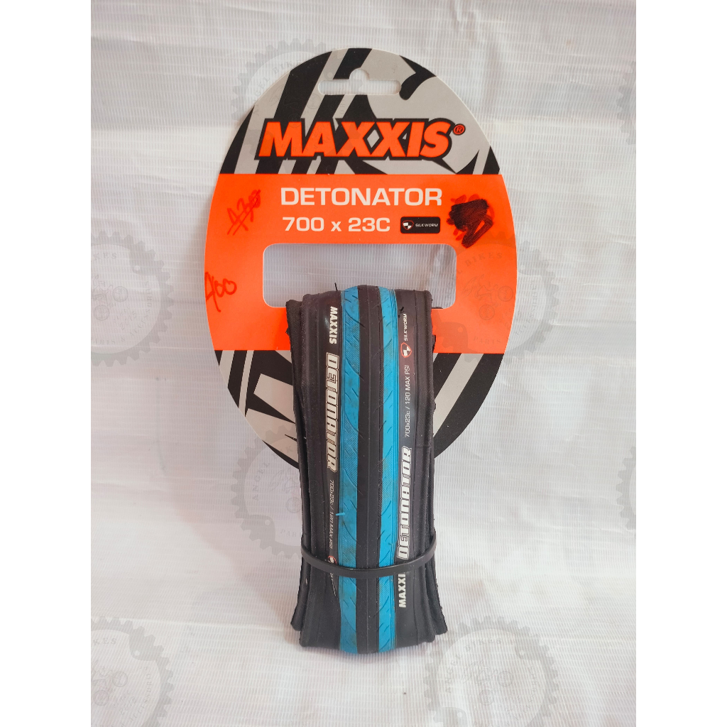 Ban Luar Maxxis Detonator 700 x 23c Blue