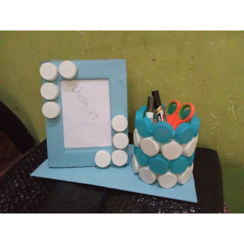 

Tempat Pensil Dari Tutup Botol/ Figora Dari Tutup Botol/Kerajinan Dari Tutup Botol/Tugas Prakarya/Daur Ulang Barang Bekas