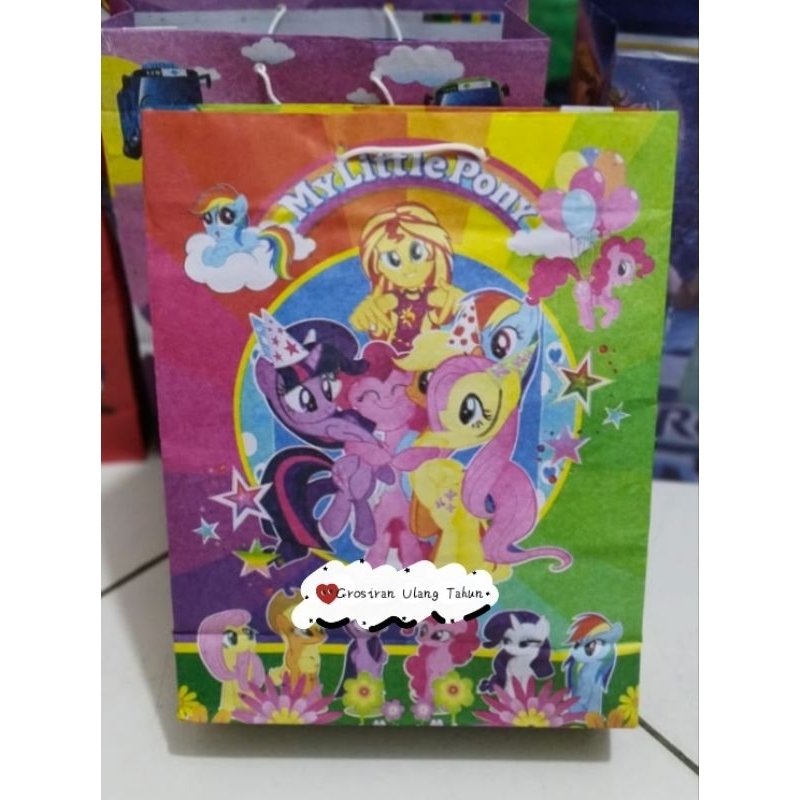 

Tas Snack Karakter Kuda Pony / Paper Bag / Tas Kado Ulang Tahun (10lmbr)