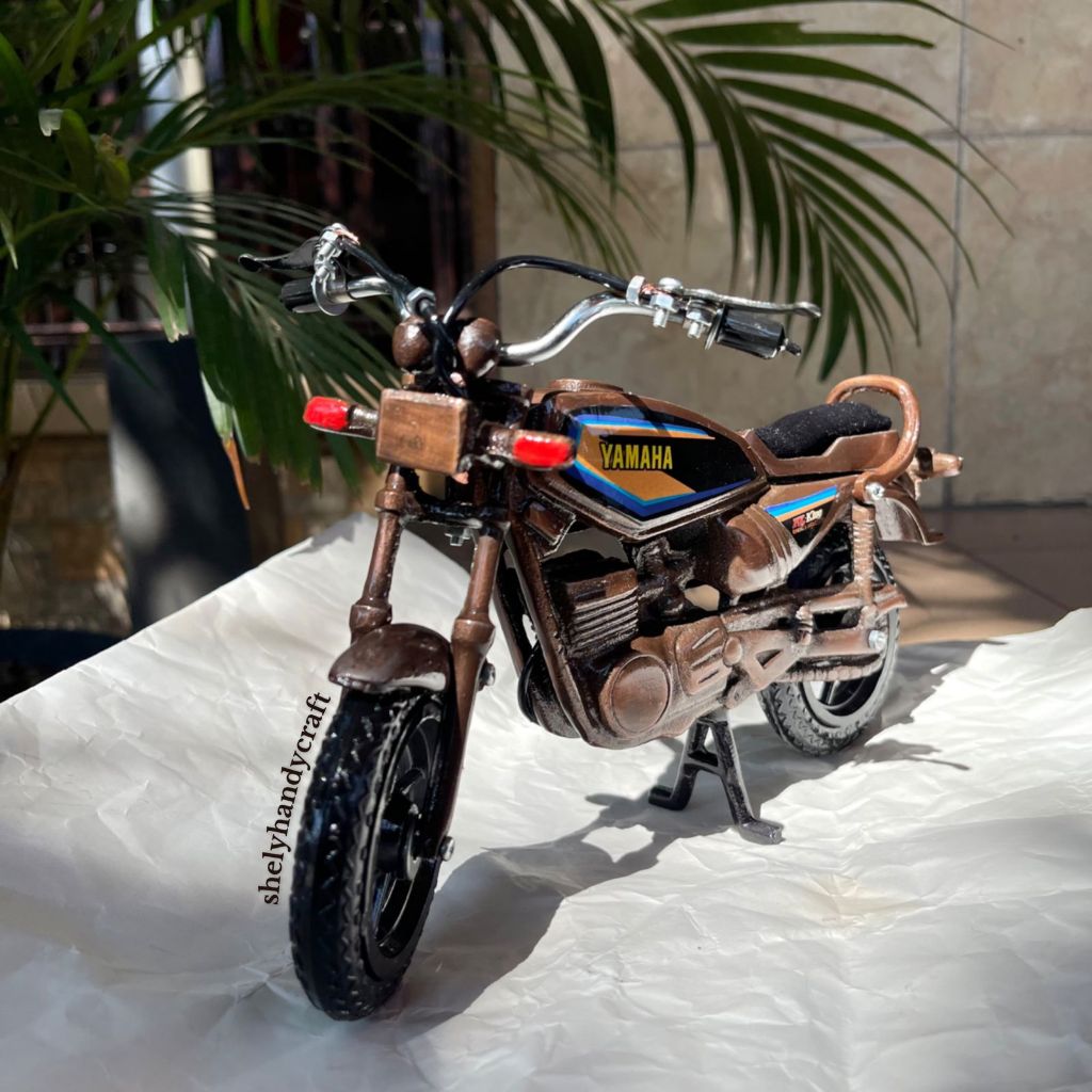 Miniatur Motor RX King Besi