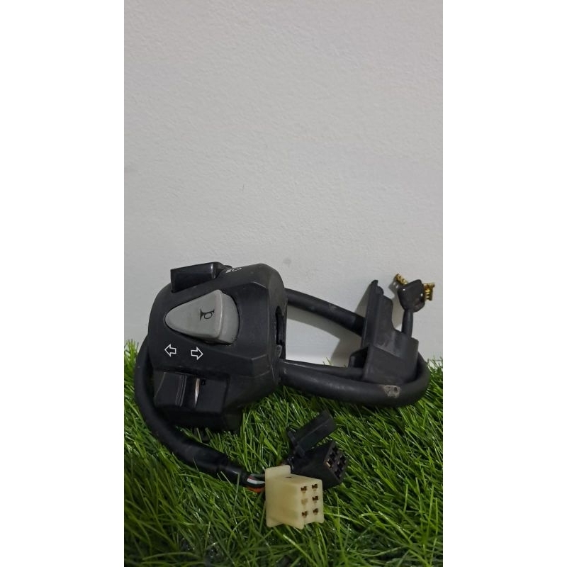 saklar kiri holder kiri cbr 150 r facelift