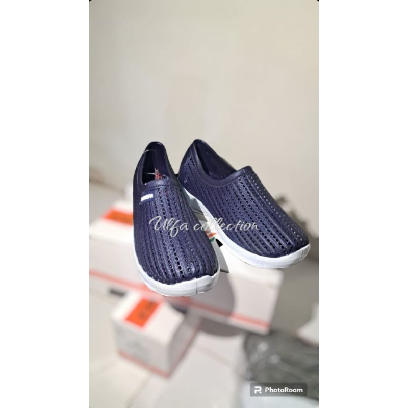 sepatu karet pria new era. sepatu pantofel karet pria