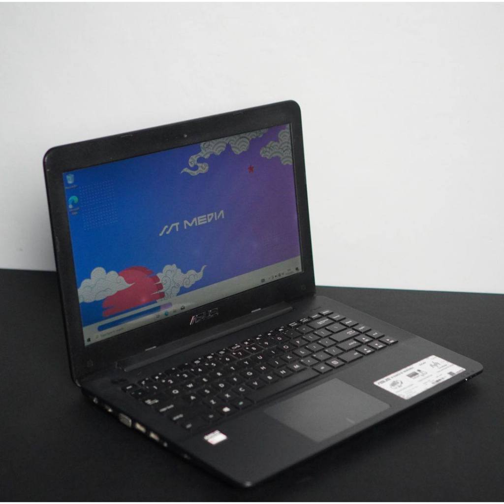 LAPTOP SECOND ASUS X454Y AMD A8 RAM 8 GB LAPTOP BEKAS TULUNGAGUNG