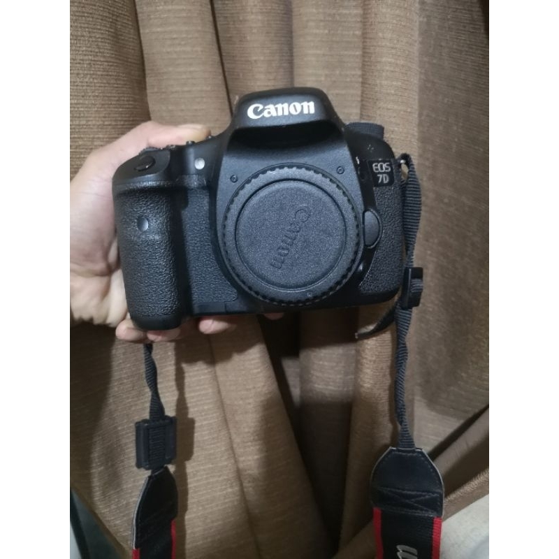 Canon eos 7d plus lensa kit