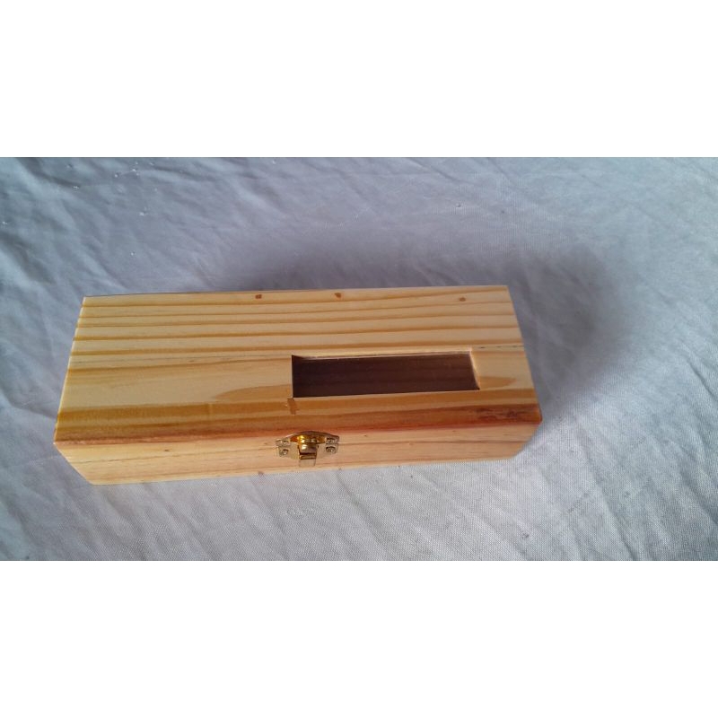 

tempat pensil/pena/peralatan sekolah