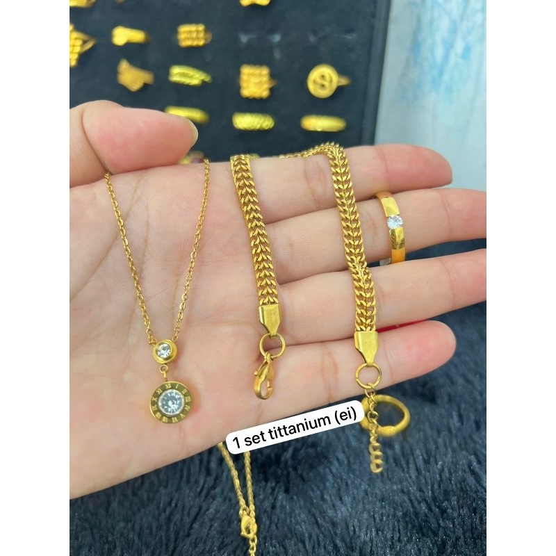 1 set perhiasan titanium