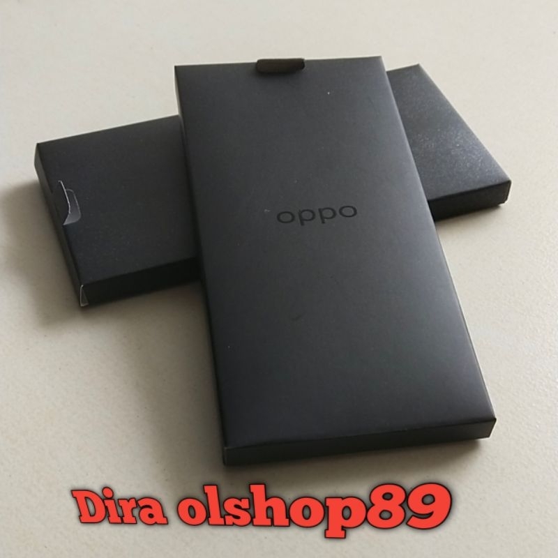 

TERBARU Kardus Tempat softcase Oppo Warna Hitam