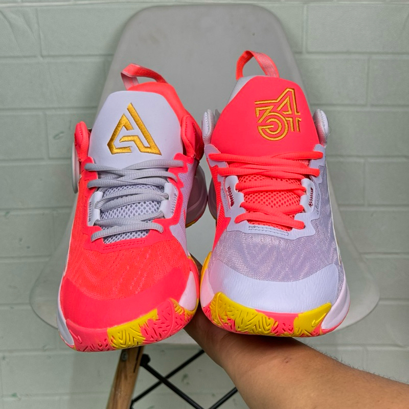 PROMO TERBARU new deals sepatu giannis immortality 2 hot punch mismatched