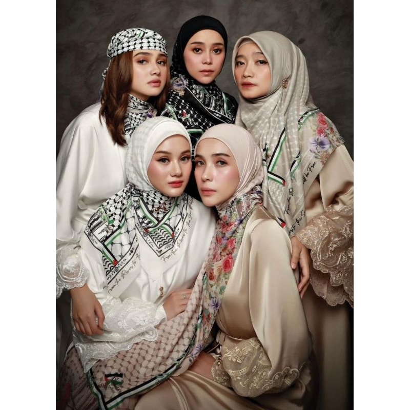 Ayu dyah Andari * Palestina Scarf *
