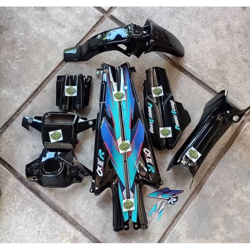 COVER BODY HALUS YAMAHA ALFA WARNA HITAM SET STRIPPING SEPERTI ORI