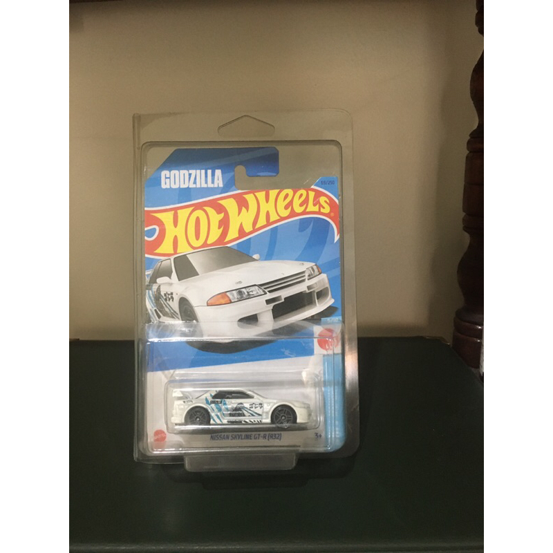 hotwheels nissan skyline GTR R32 Godzilla Pesanan