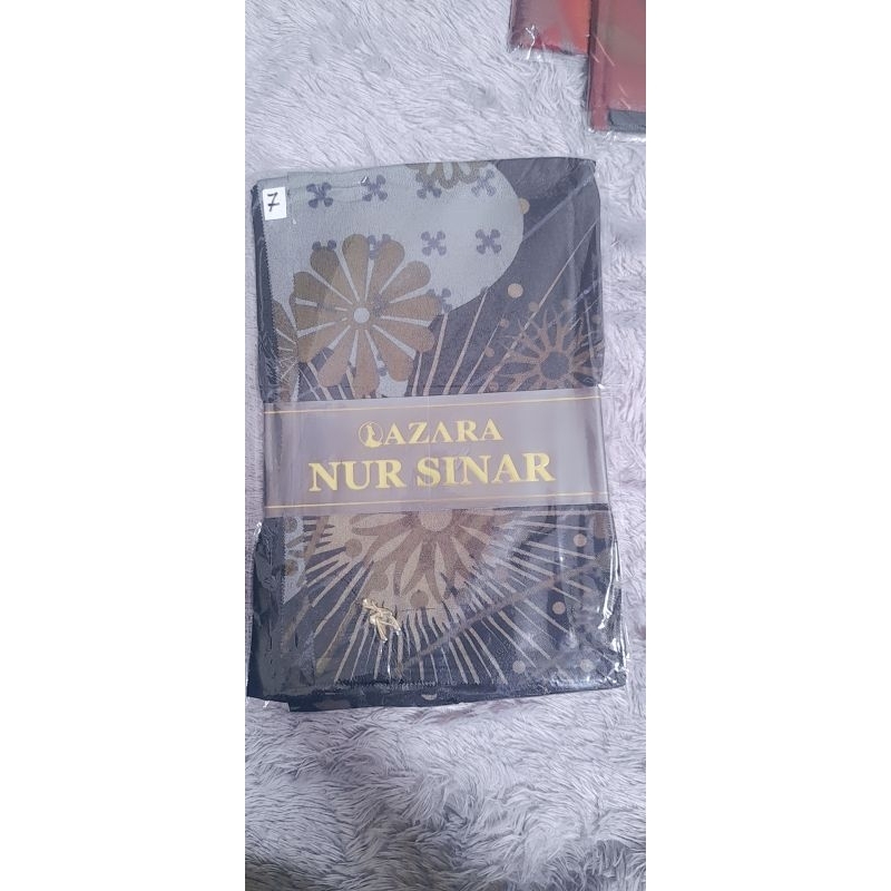 JILBAB MOTIF AZARA NUR SINAR BLACK EDITION UKURAN 110X110CM BAHAN SINAR GLOWING