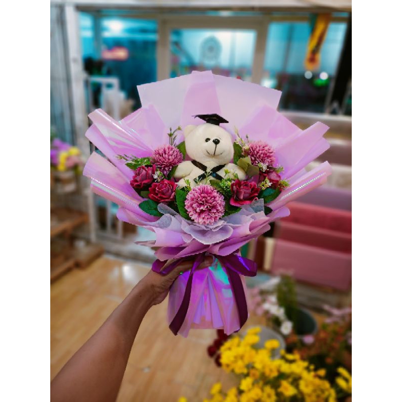 buket wisuda/ buket boneka ukuran sedang