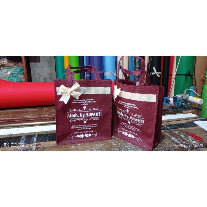 

tas berkatan spunbond murah tebal isi 100pc