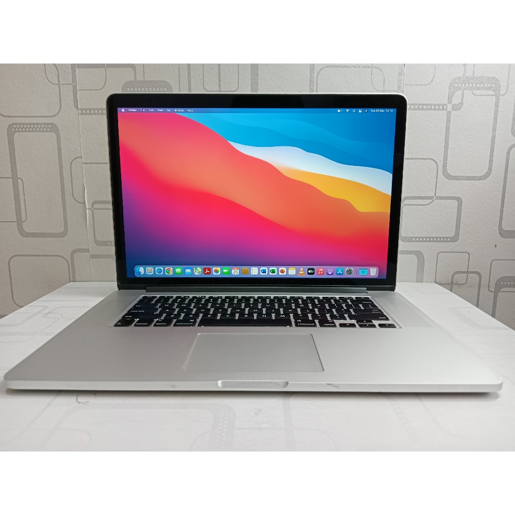 Macbook Pro Retina 15in 2015 Core i7 16GB SSD 128GB
