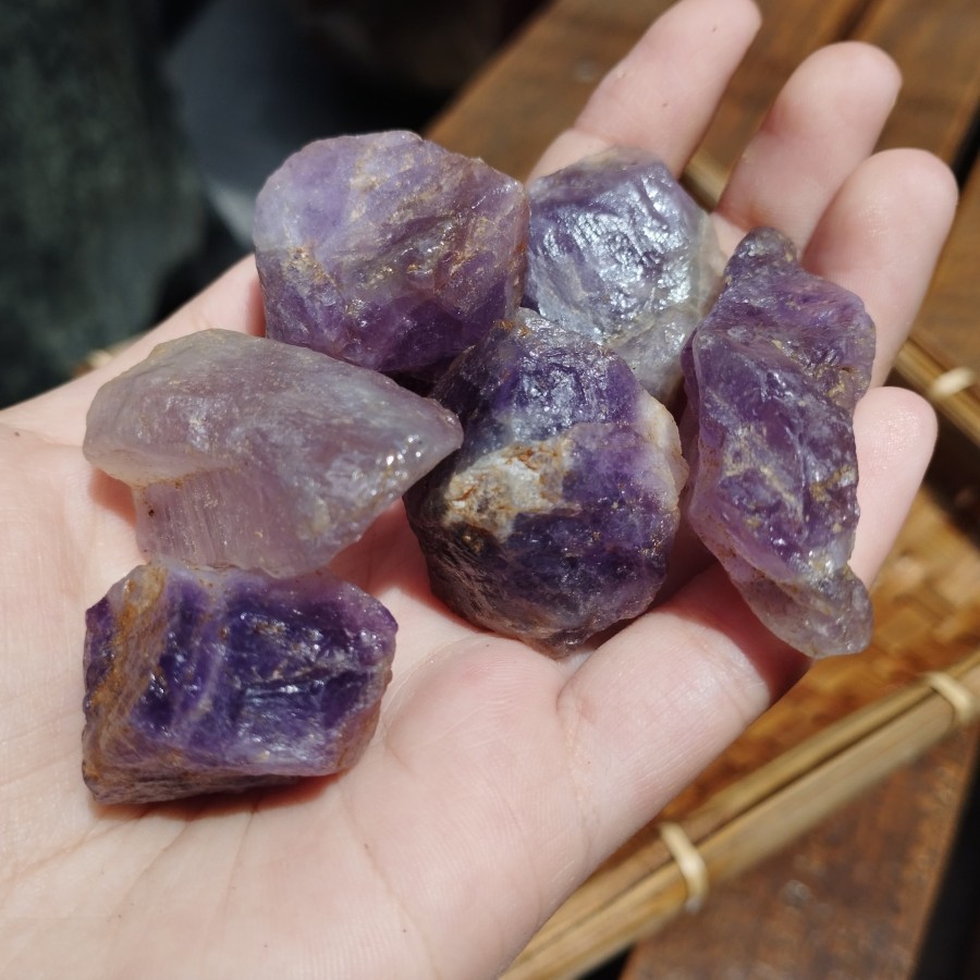 Bongkahan Sedang Kristal Amethyst - Kecubung Ungu