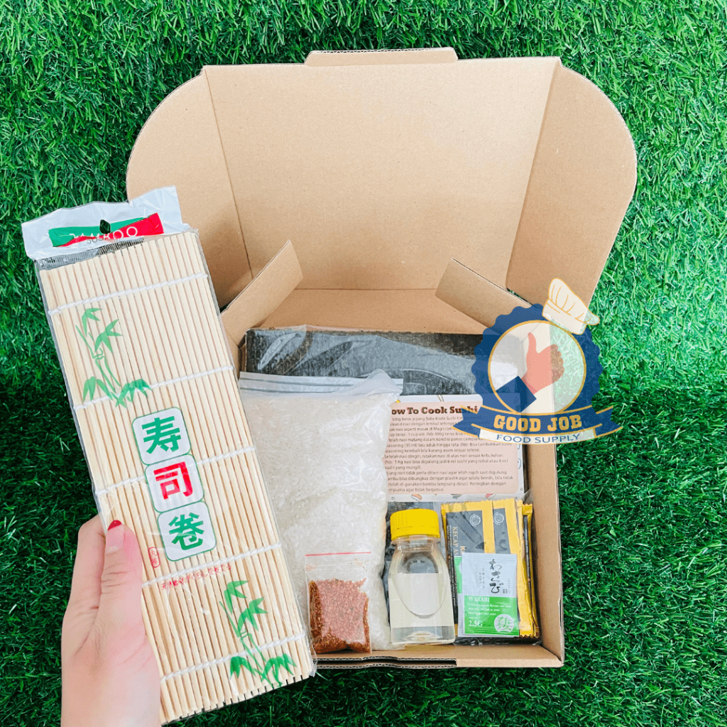 

PAKET BAHAN SUSHI LENGKAP 10 Porsi Halal │ Beras Japonica, Nori, Bambu Mat, Shoyu, Sushi Seasoning__