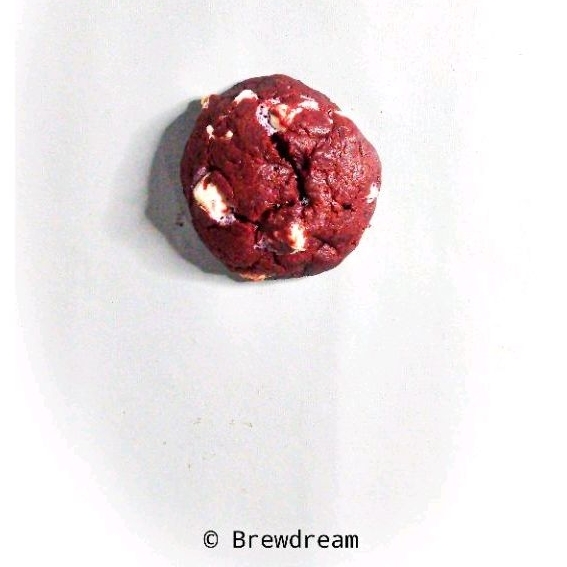 

COOKIES | SOFT COOKIES FILLING & CHOCOLATE CHIP | Min 4 pcs | Brewdream.co |