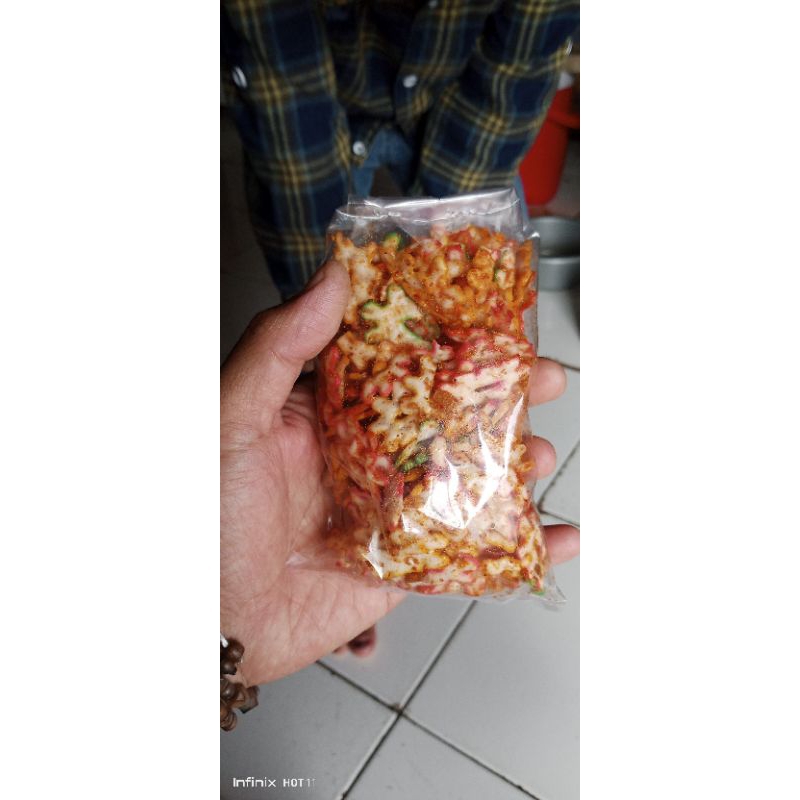 

seblak kering,krupuk bantet,krupuk bintang,krupuk bunga.